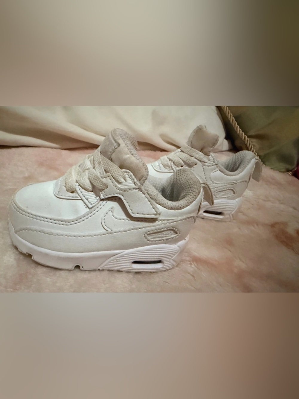 Nike Kids White Hook-and-Loop Sneakers